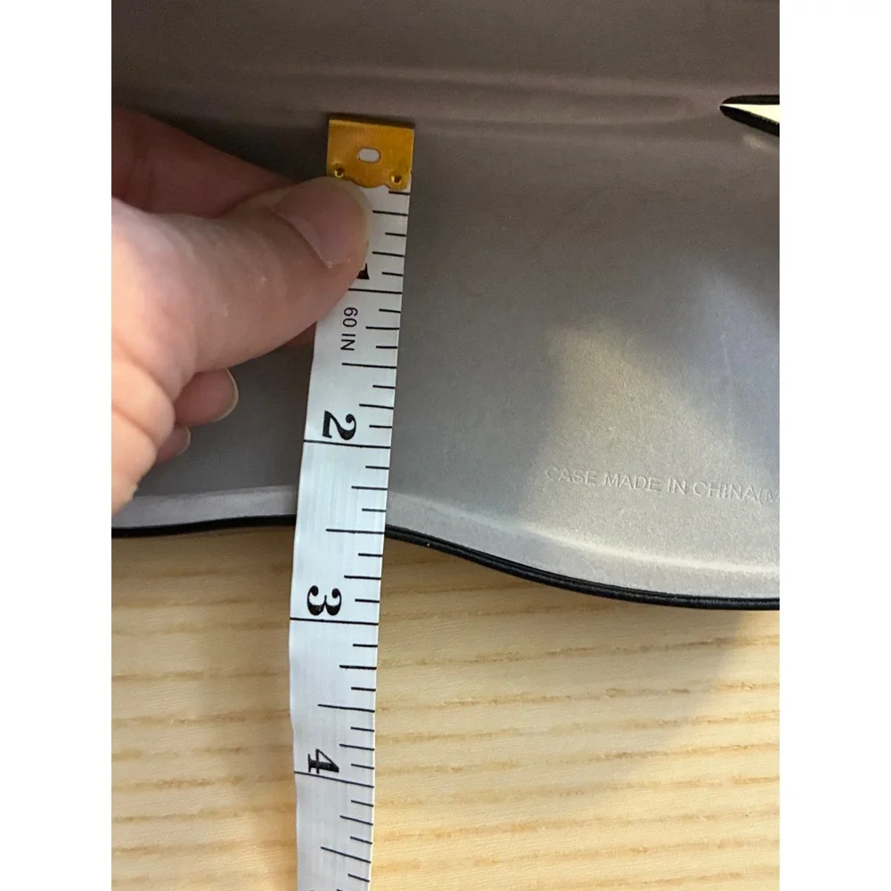 Ray-Ban this listing